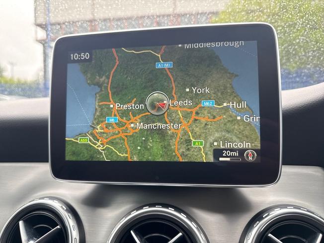 MERCEDES-BENZ Gla Photo 38