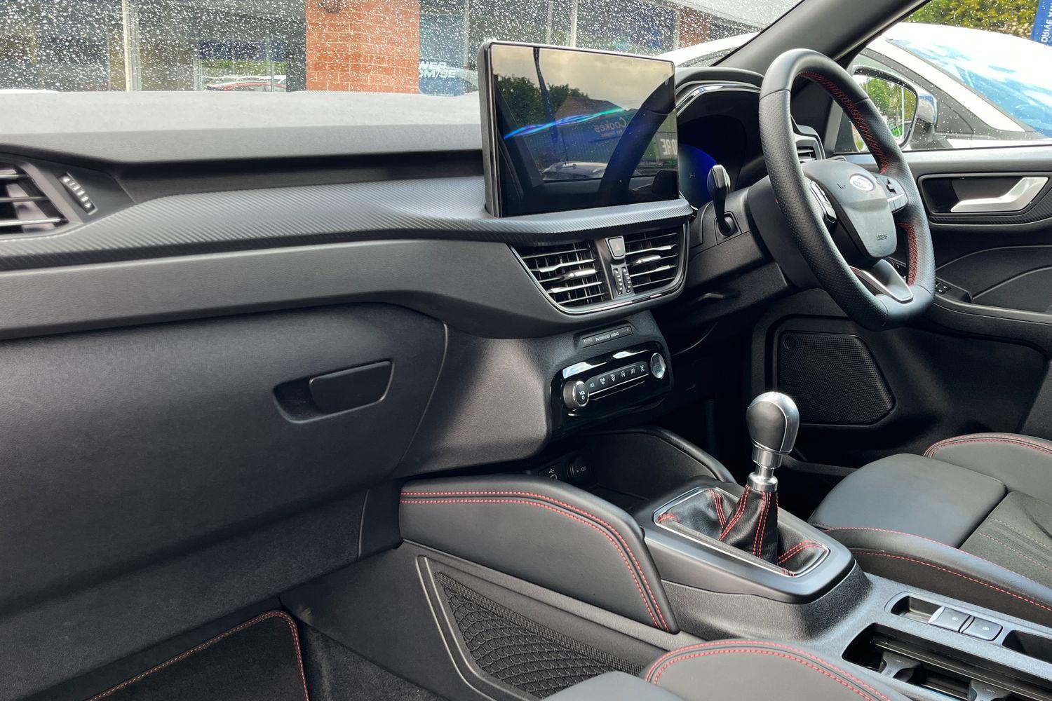 Ford Kuga Photo 17