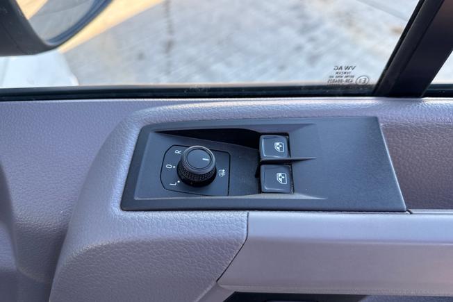 VOLKSWAGEN Crafter Photo 36