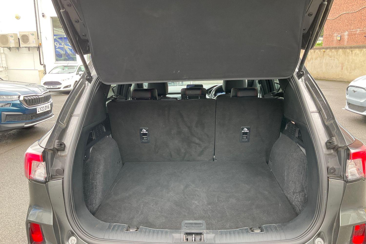 Ford KUGA Photo 20