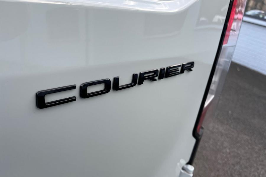 Ford TRANSIT COURIER Photo autoimg-0dcb144ae5e2d64c4b56e0eda2c36785a4d4959d.jpg
