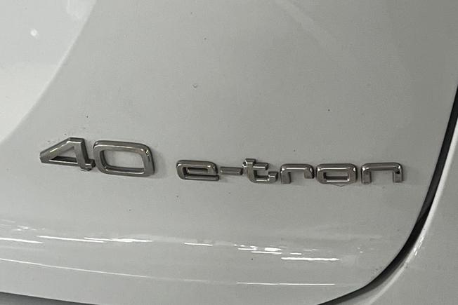 AUDI Q4 e-tron Photo 35