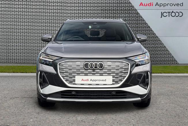 AUDI Q4 E-Tron Photo 8