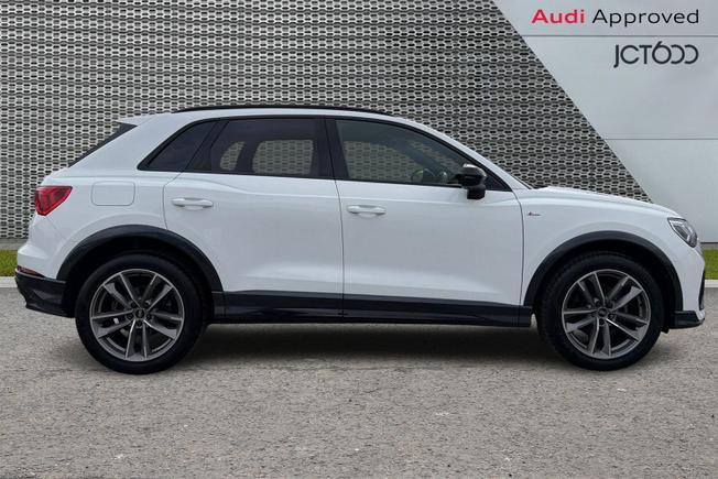 Audi Q3 Photo 4