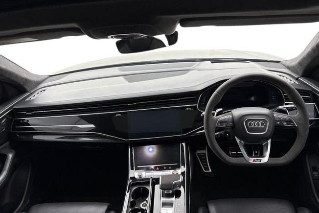AUDI Rsq8 Photo 10