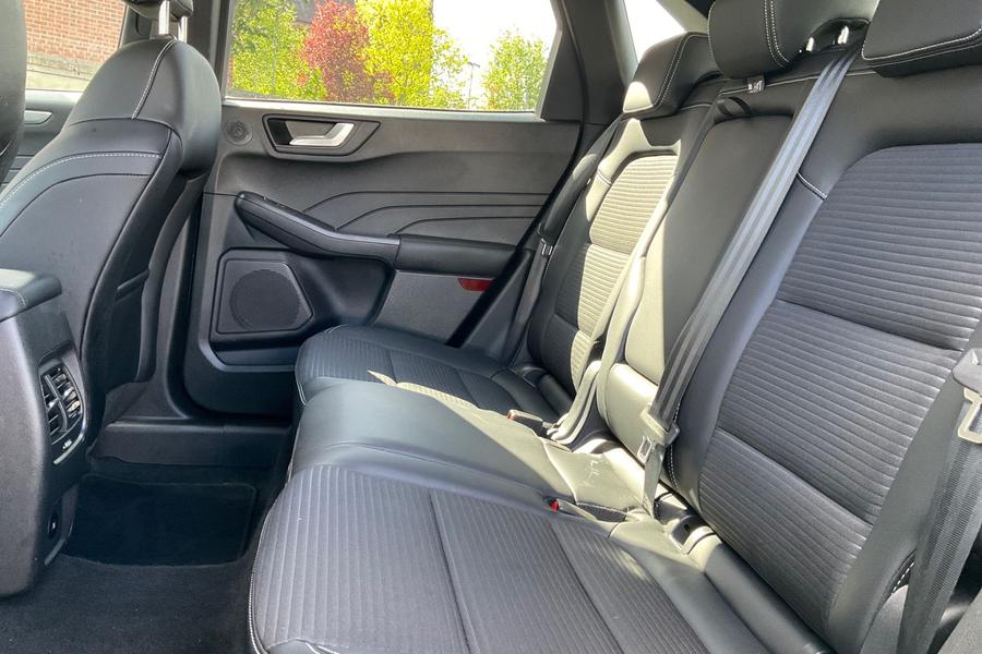 Ford Kuga Photo autoimg-0dd6e2490dcd3678f8bd041c1fd5cf1c52b1ef4e.jpg