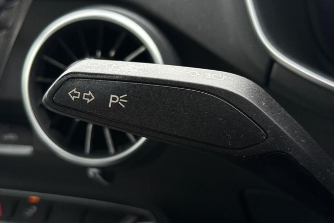 AUDI TT Photo 37
