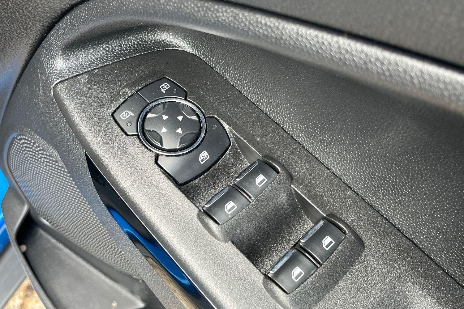Ford EcoSport Photo 15