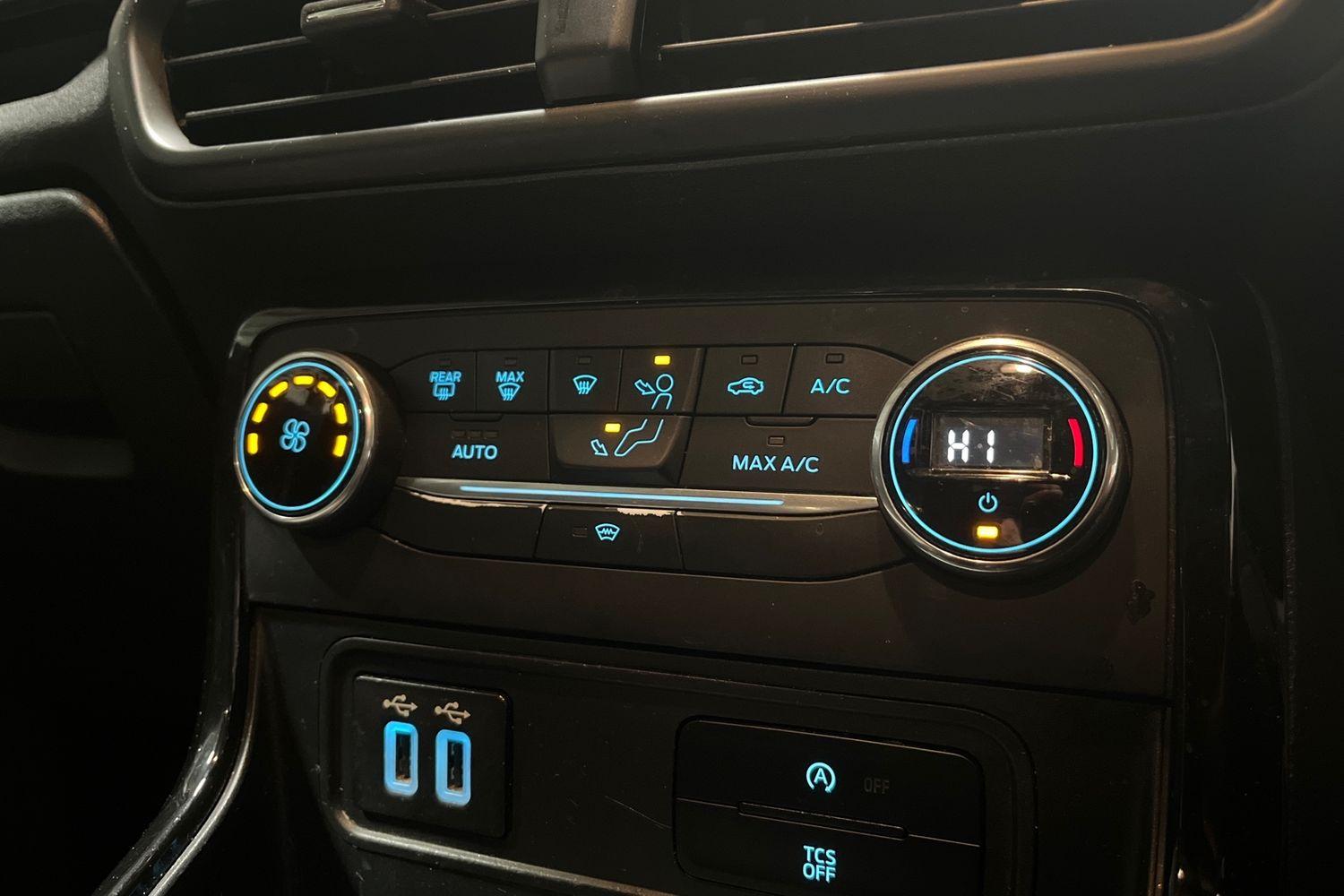 Ford ECOSPORT Photo 35