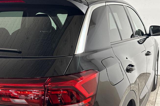 Volkswagen T-Roc Photo 28