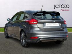FORD Focus Photo 3
