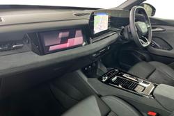 AUDI Q6 E-Tron Photo 2