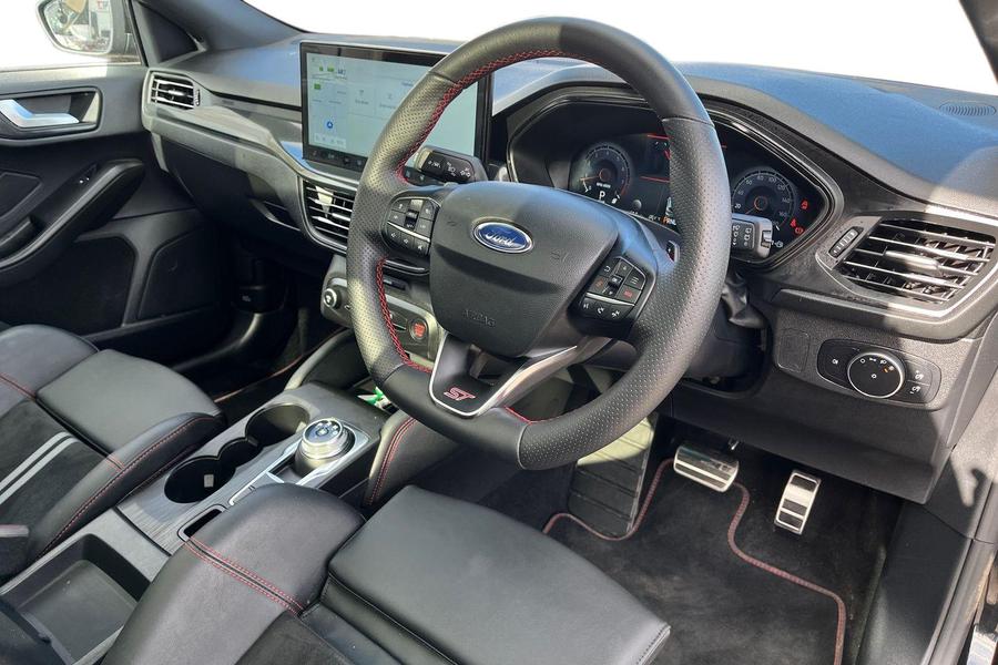 Ford FOCUS Photo autoimg-0de9a9183c4b191998c7642facb02d0211204147.jpg