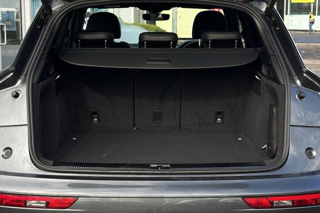 AUDI Sq5 Photo 12