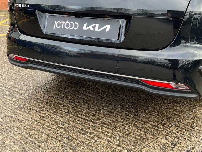 KIA Ceed Photo 26