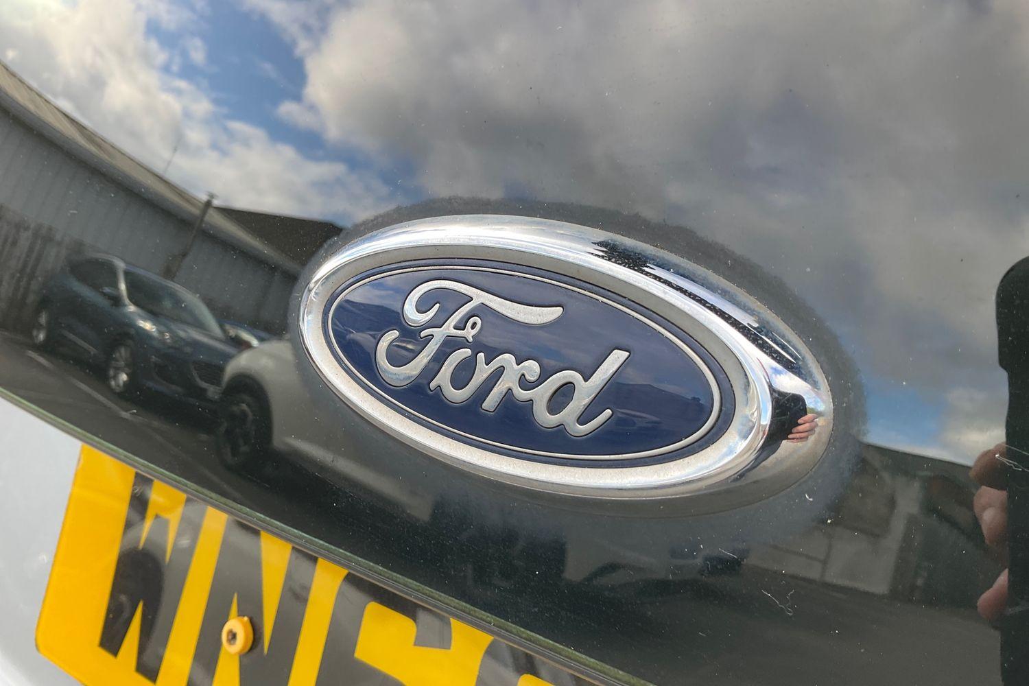 Ford GALAXY Photo 39