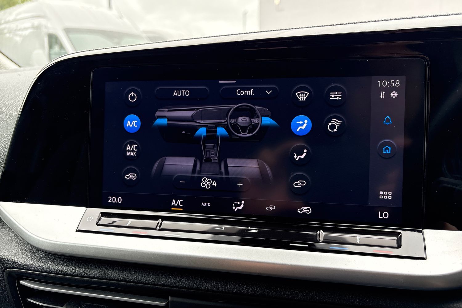 Ford TRANSIT CONNECT Photo 32