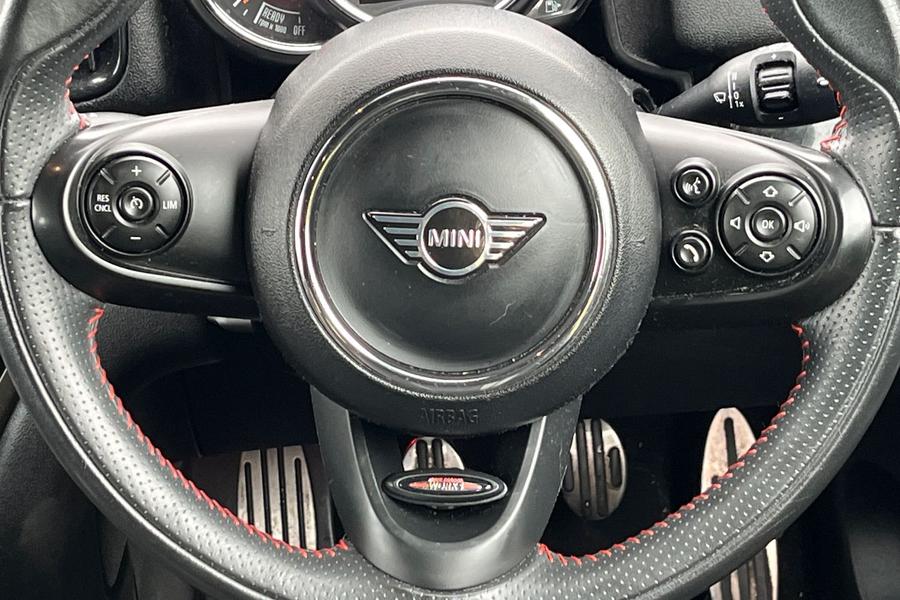 MINI Countryman Photo autoimg-0df9d216a8c080493424372dc34309dc9c1901b2.jpg