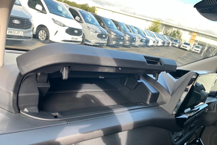 Ford TRANSIT CUSTOM Photo autoimg-0dfd182f928e75436c299fb743c8d6062fc0adc8.jpg