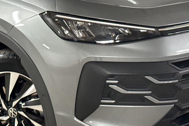 VOLKSWAGEN T-Roc Photo 19