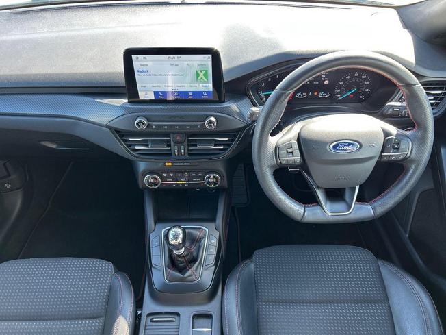 Ford Focus Photo 10