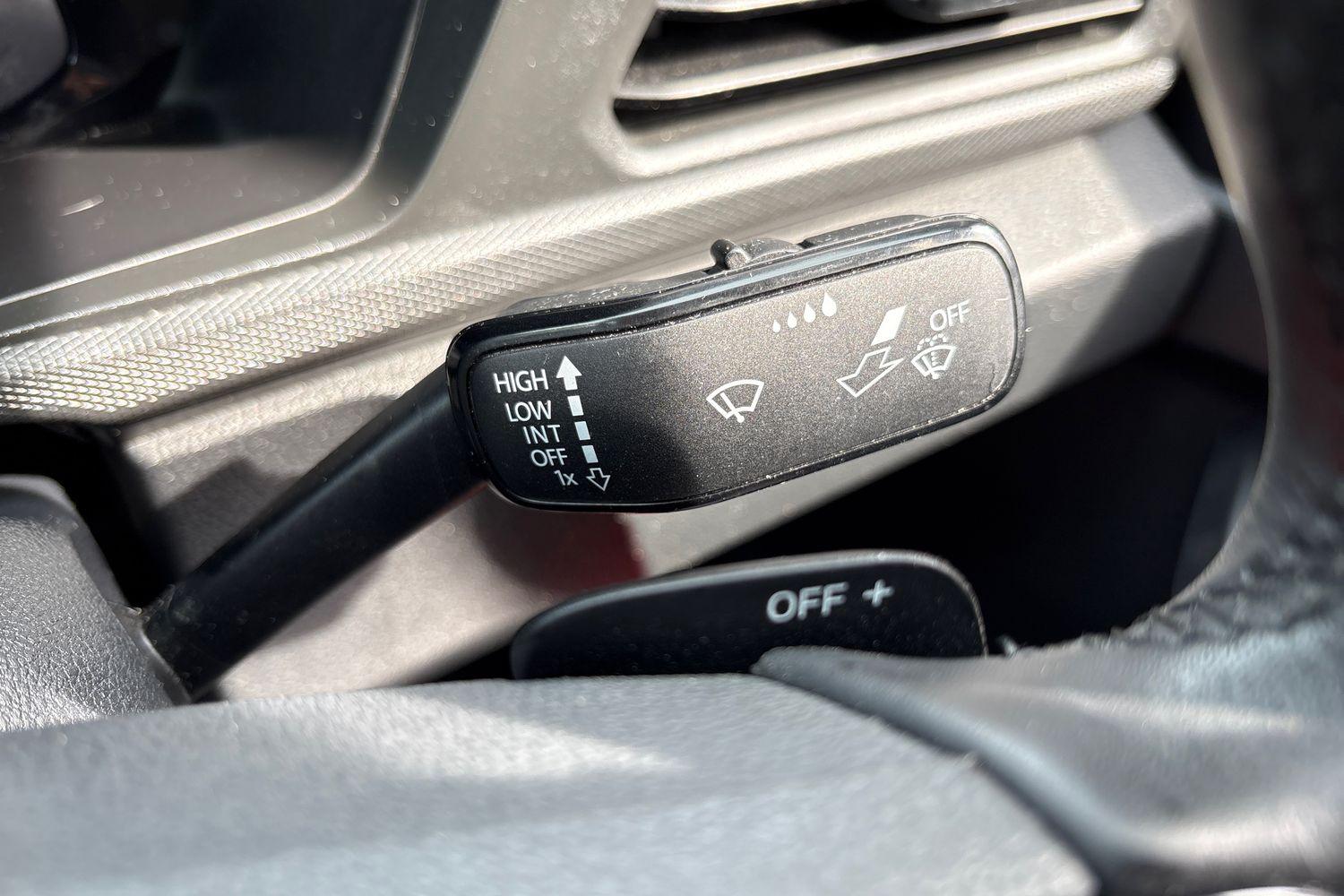 Ford TRANSIT CONNECT Photo 39