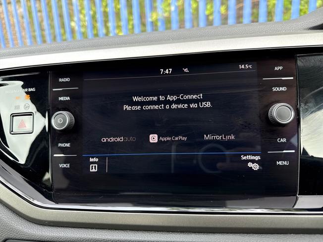 Volkswagen Polo Photo 14