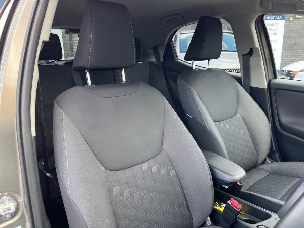 Toyota Yaris Photo autoimg-0e064f49affc308ed7ffa4ca89ad04a5f428db0e.jpg
