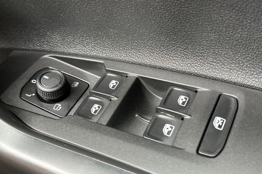 Volkswagen Polo Photo autoimg-0e0f3f48a70cfff15f86f19026cf4760a6db9988.jpg