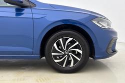 VOLKSWAGEN Polo Photo 5