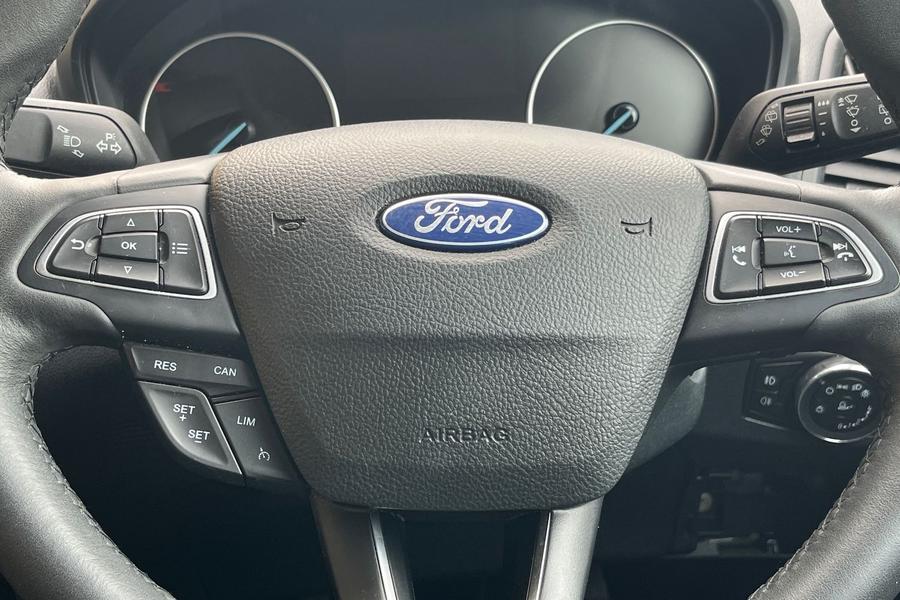 Ford EcoSport Photo autoimg-0e18dd426ac40aedafcf6eaa38e5d33b89cc379c.jpg