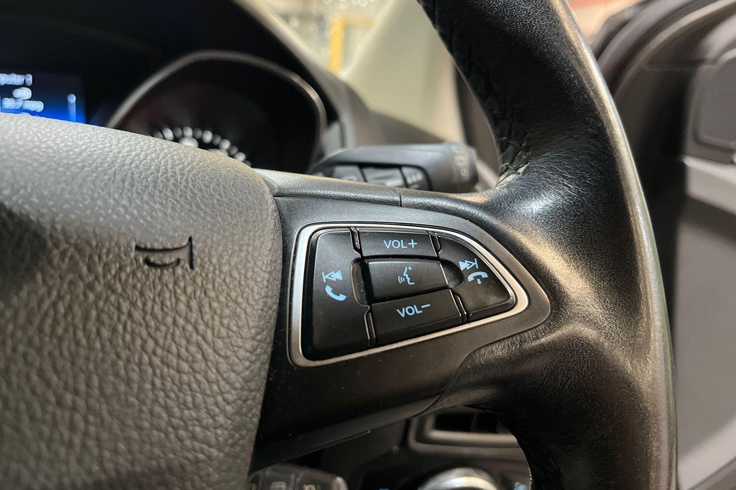 Ford FOCUS Photo 25