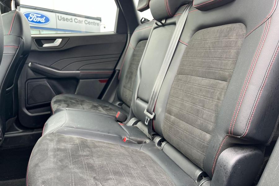 Ford KUGA Photo autoimg-0e1eed85bfafc9f741d54ad61224eea6fe55e8fe.jpg