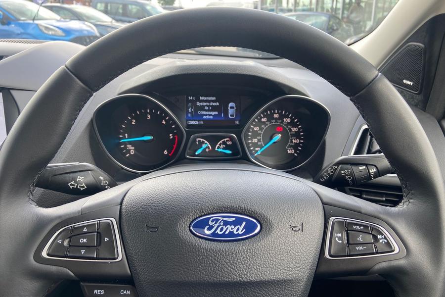 Ford KUGA Photo autoimg-0e2263546fffb7417f6611d04e90705aceb838d9.jpg