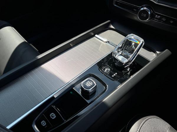 Volvo XC60 Photo autoimg-0e22ec2a56e102fac9c38229cd30fece5858da32.jpg