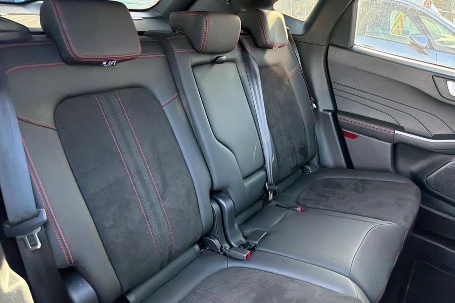 Ford KUGA Photo autoimg-0e2552a36f350411c4c5f6617c3db6371c041380.jpg