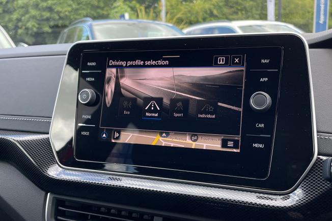 VOLKSWAGEN T-Cross Photo 24