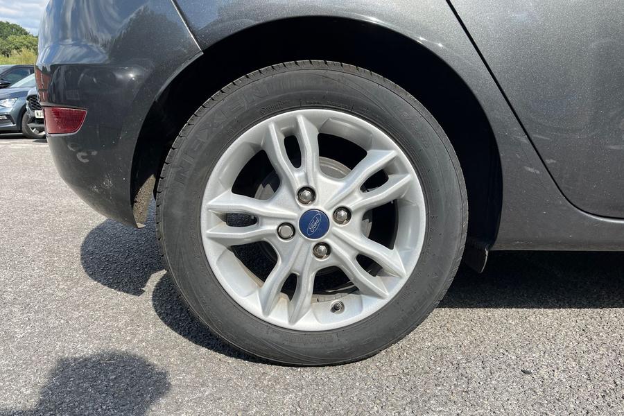 Ford Fiesta Photo autoimg-0e2c595c37bf547e6eed0054fe1ffa78f926a540.jpg