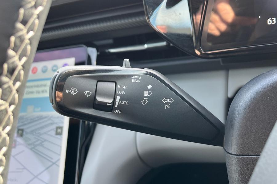 Ford Explorer Photo autoimg-0e2e482efb2f24cabf61c333975b45b5a3165d4c.jpg