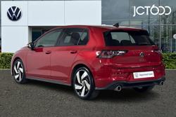VOLKSWAGEN Golf Photo 3