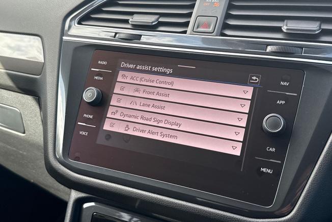 VOLKSWAGEN Tiguan Allspace Photo 34