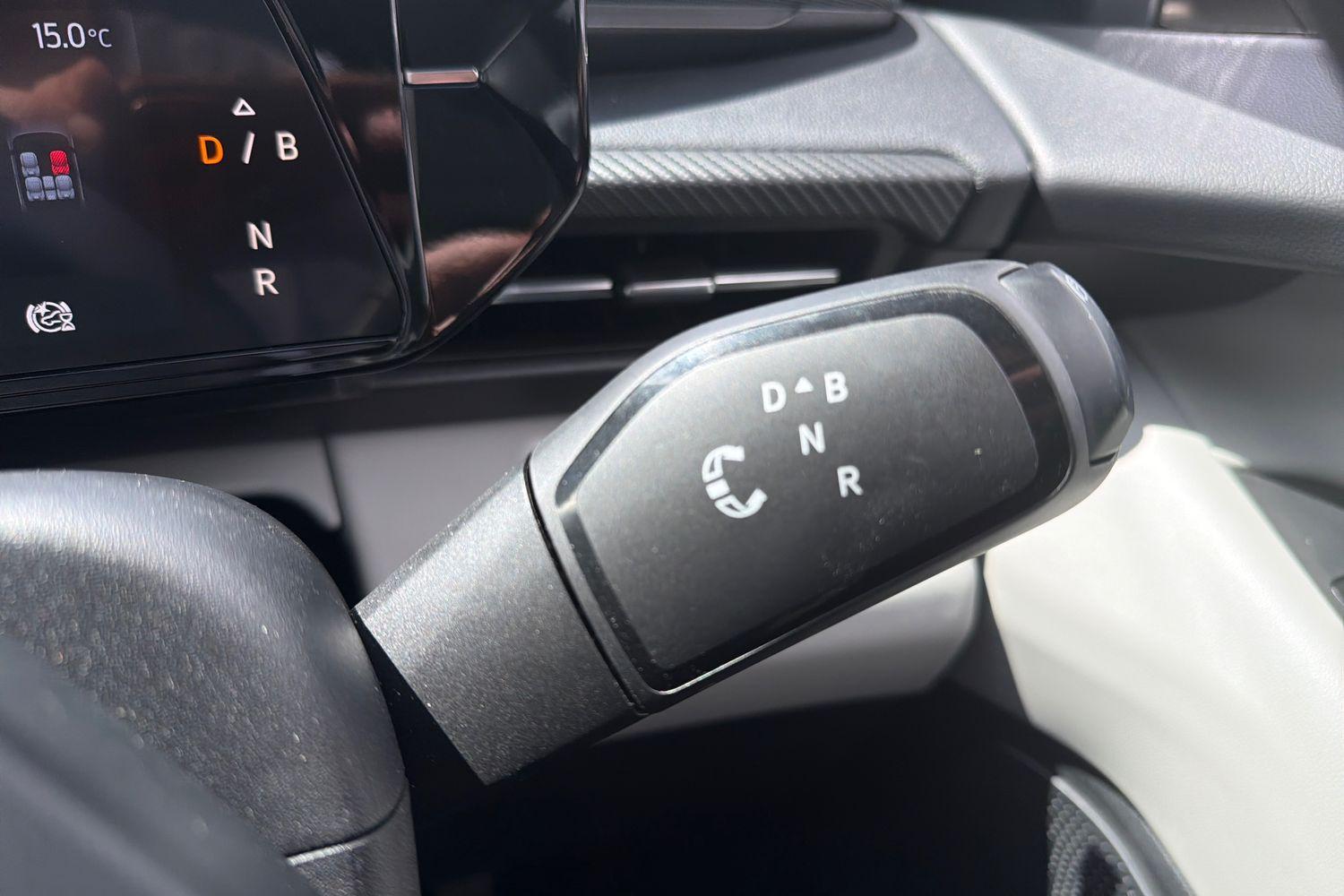 Ford Explorer Photo 14