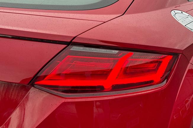 AUDI TT Photo 18