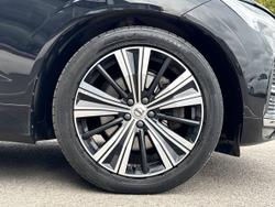 VOLVO XC60 Photo 5
