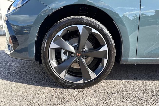 CUPRA Leon Photo 26