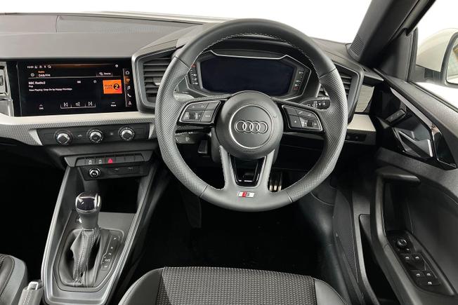 Audi A1 Photo 11