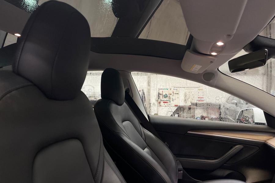 TESLA MODEL 3 Photo autoimg-0e53c8c0a753e839cee7f32fe74913f6789a8226.jpg