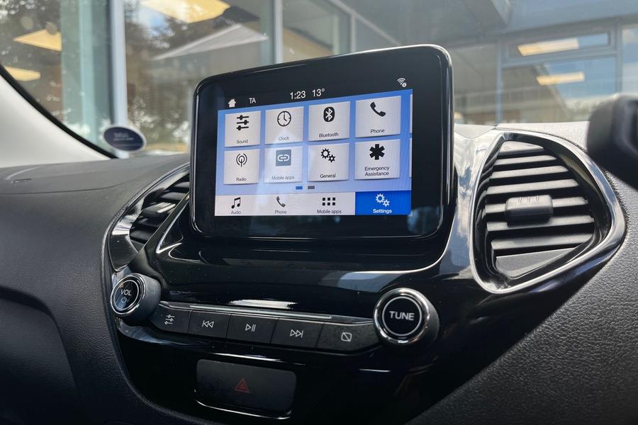 Ford Ka+ Photo autoimg-0e559f9c7cdcfe4984d5af0f522e558ec787aec5.jpg