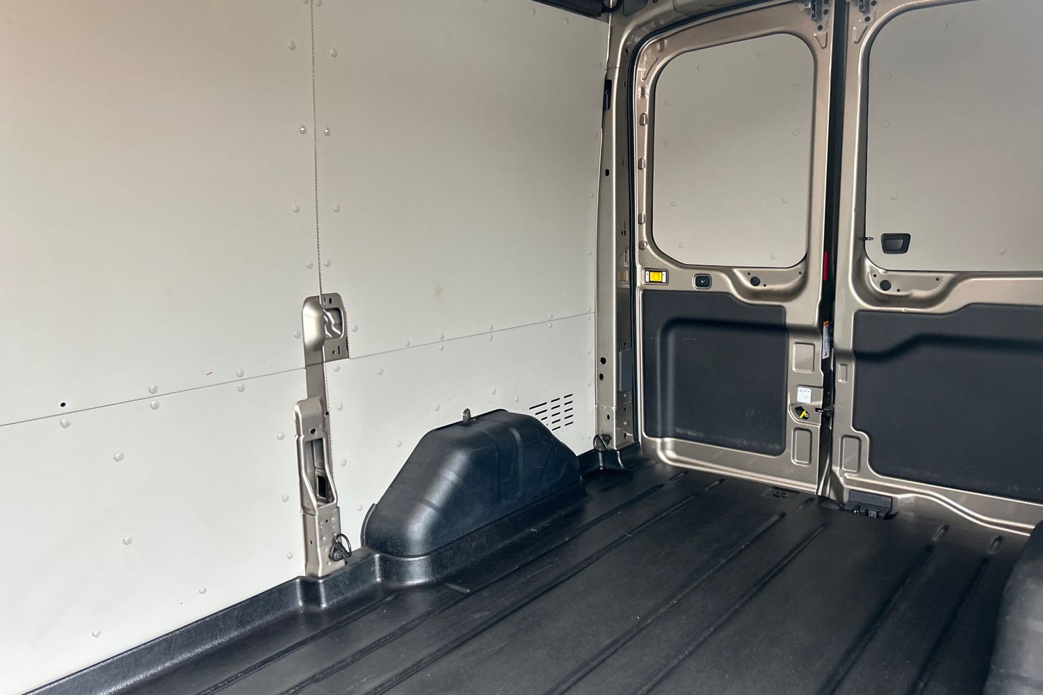 Ford Transit Photo 4