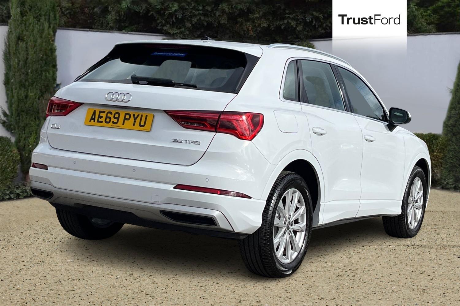 Audi Q3 Photo 3